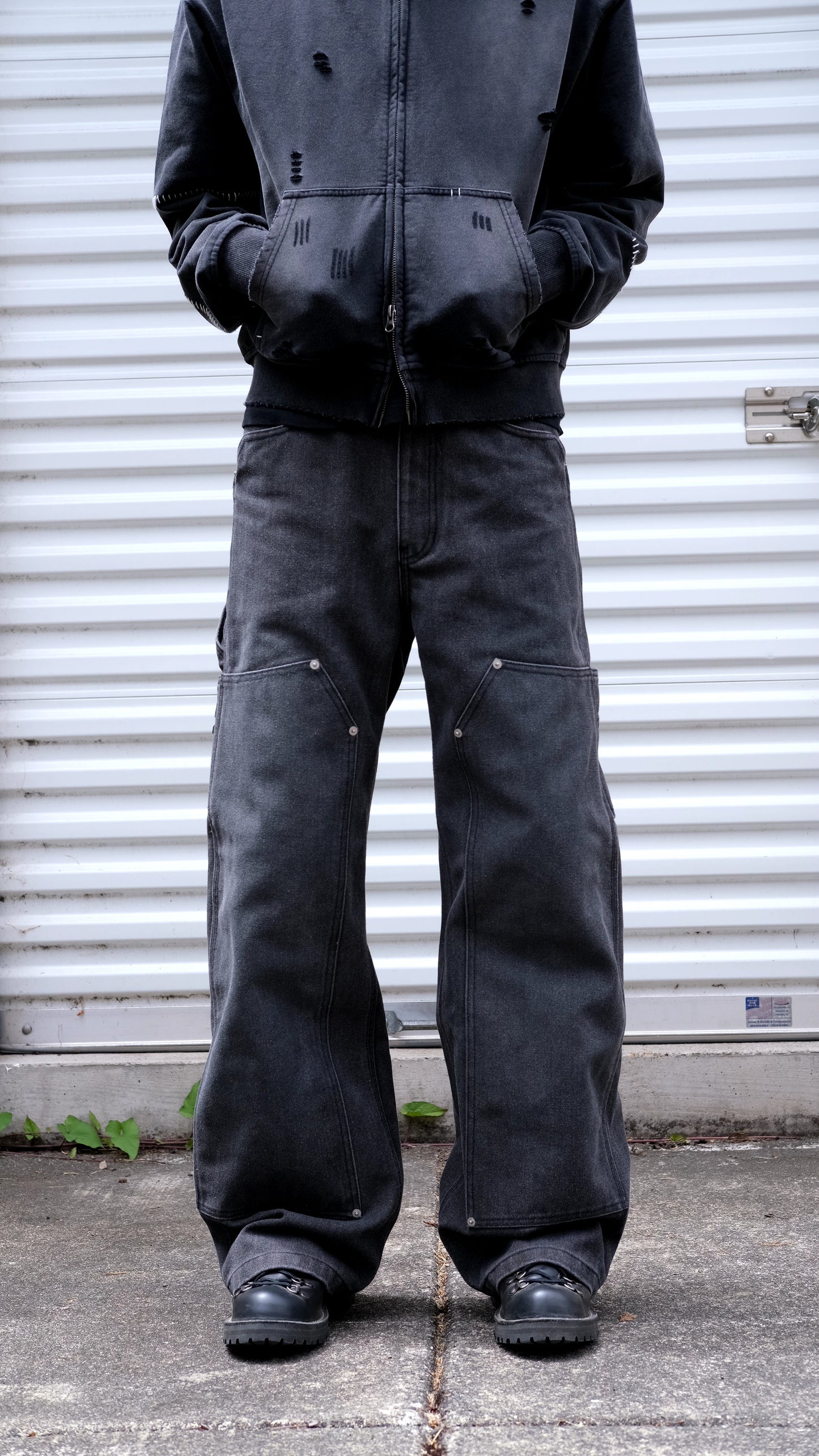 Ash Double Knees